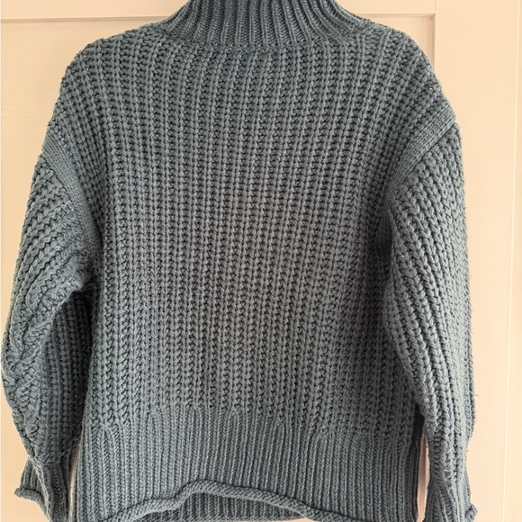 Rollneck Sweater - Picture 3 of 4